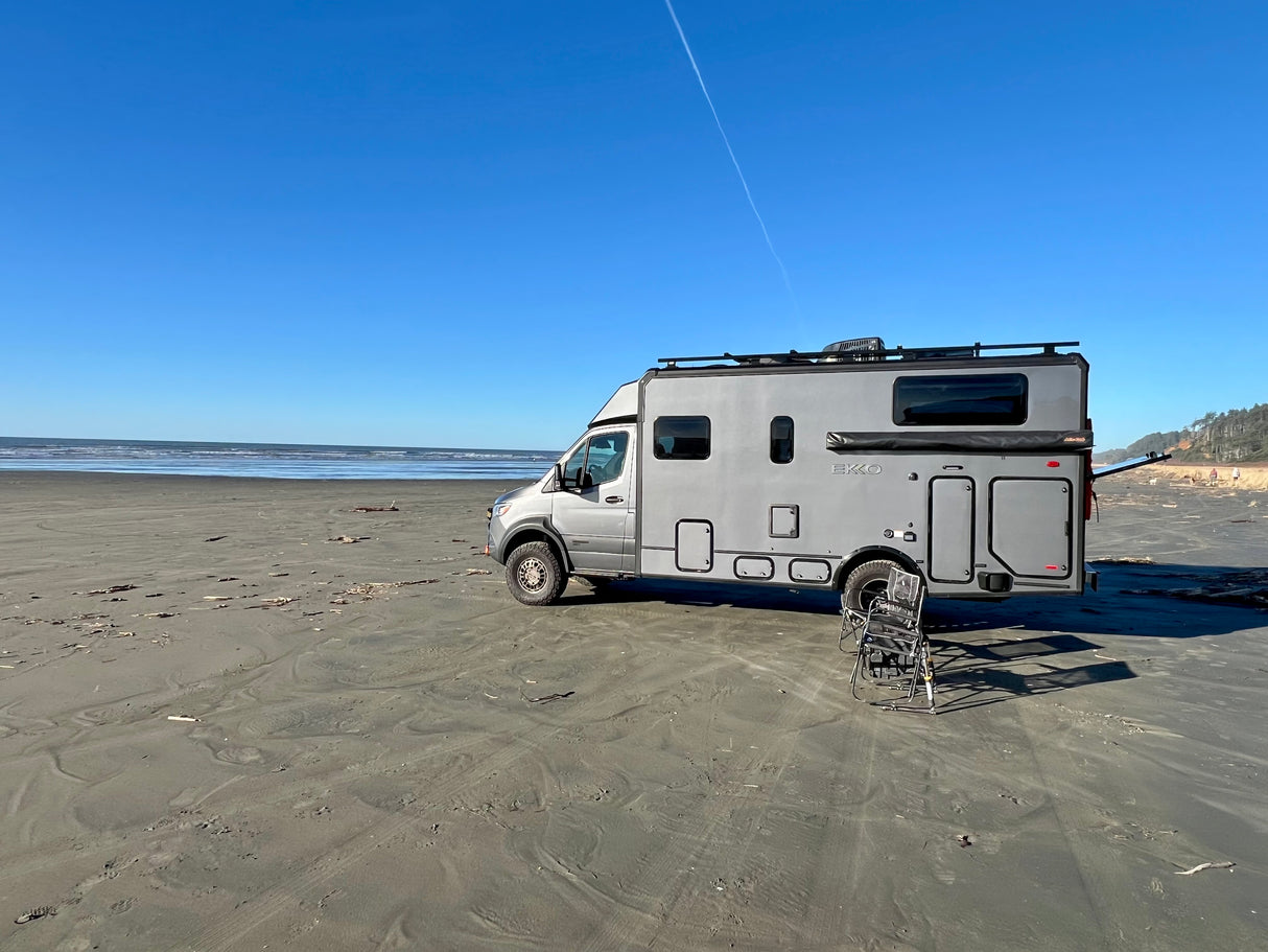 EKKO Beach Driving on the Oregon Coast