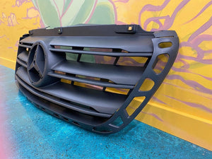 Black Front Grille – 2019+ Mercedes Sprinter 907 - Wolf Pack Overland