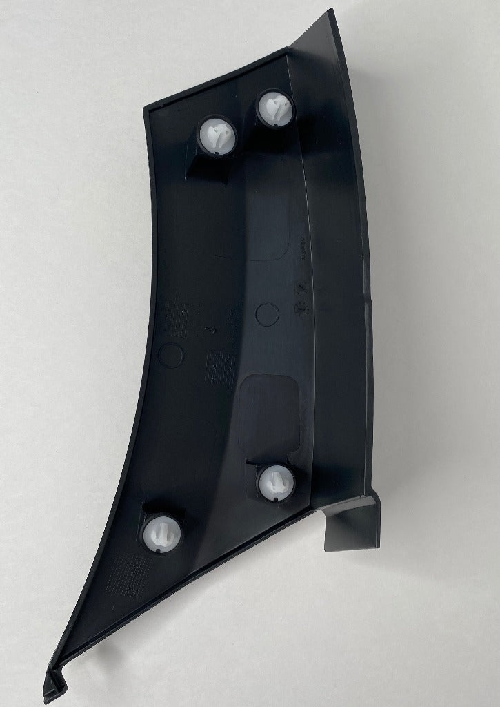 Front Fender Trim Replacement – 2019+ Mercedes Sprinter - Wolf Pack Overland